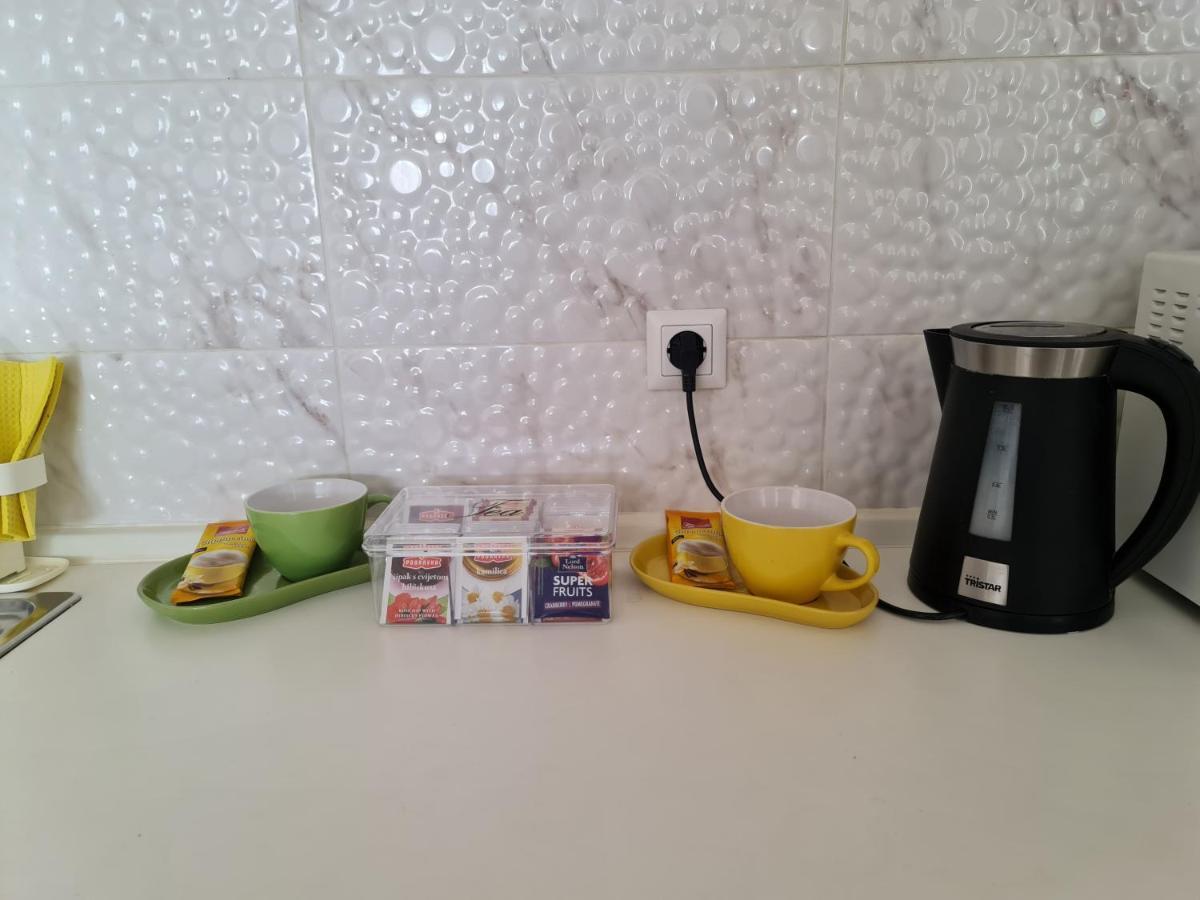 Apartment Pemper - Self Check In And Check Out Otočac Exterior foto