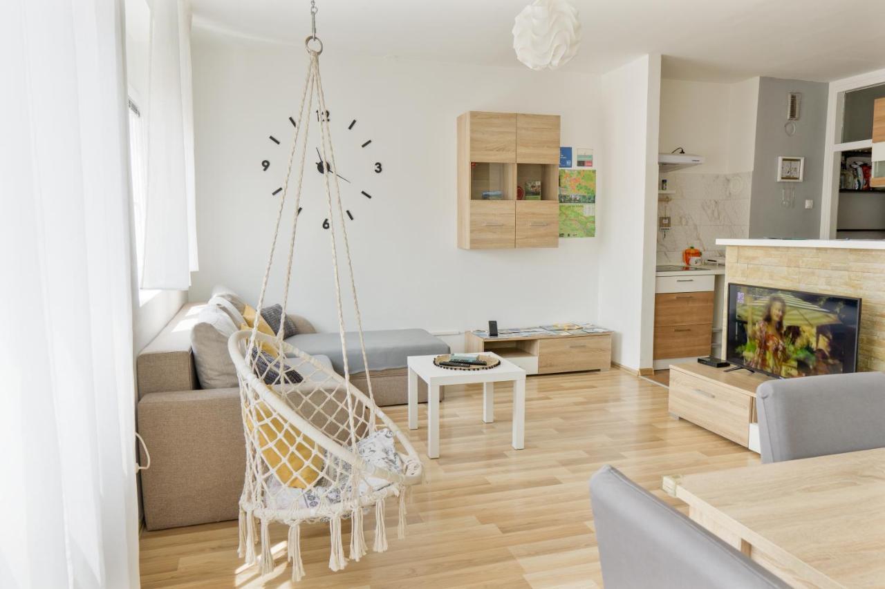 Apartment Pemper - Self Check In And Check Out Otočac Exterior foto