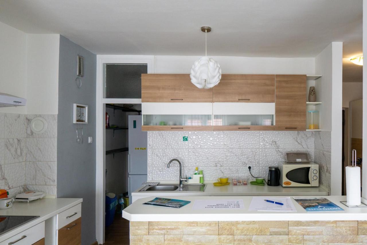 Apartment Pemper - Self Check In And Check Out Otočac Exterior foto