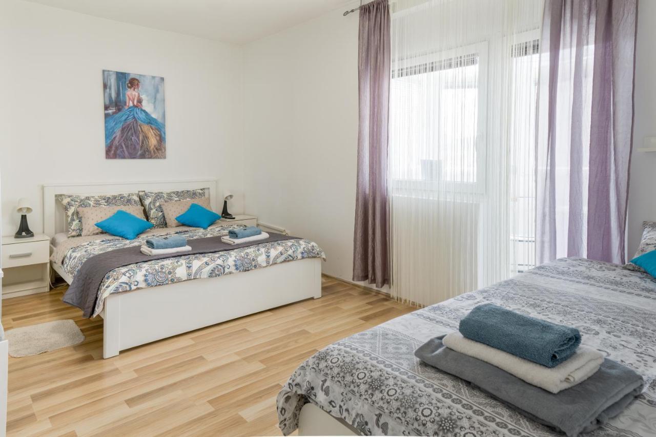 Apartment Pemper - Self Check In And Check Out Otočac Exterior foto